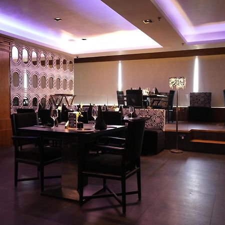 Hotel Hardeo Nagpur Bagian luar foto