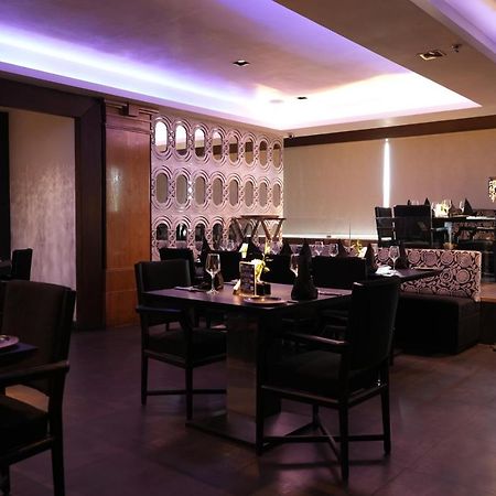 Hotel Hardeo Nagpur Bagian luar foto