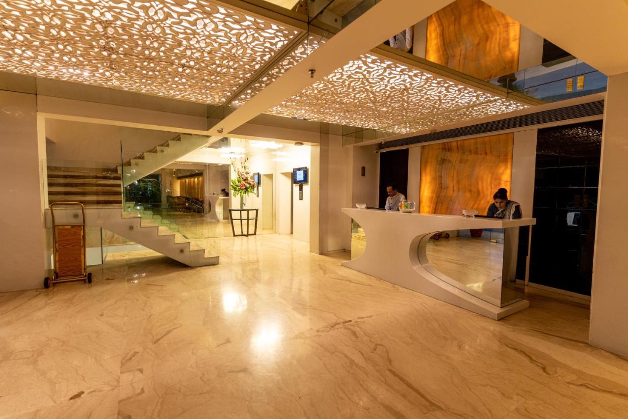 Hotel Hardeo Nagpur Bagian luar foto