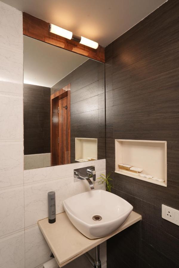 Hotel Hardeo Nagpur Bagian luar foto