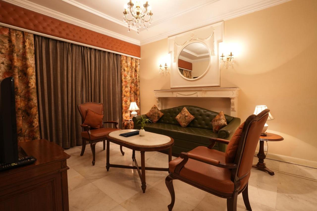 Hotel Hardeo Nagpur Bagian luar foto