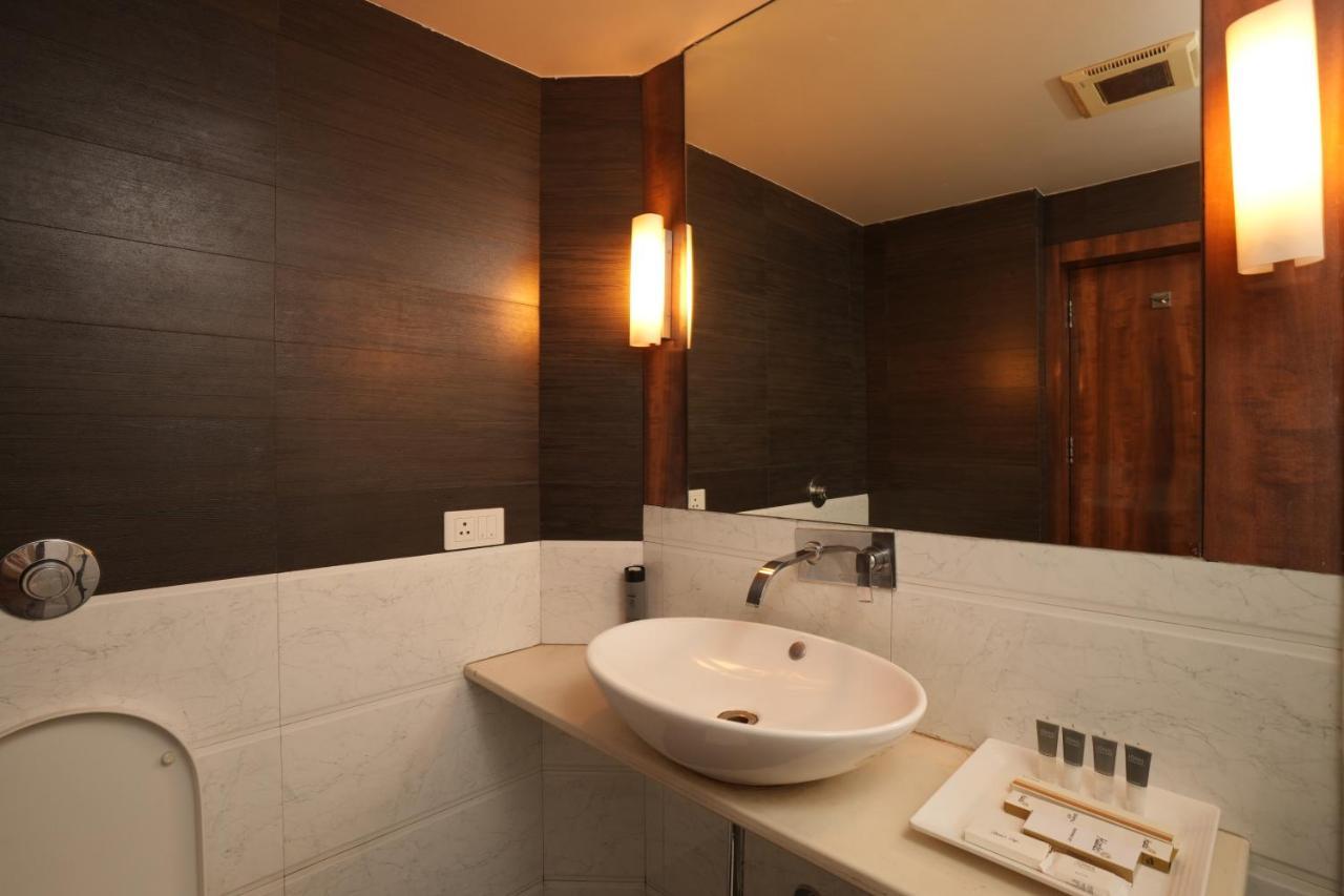 Hotel Hardeo Nagpur Bagian luar foto