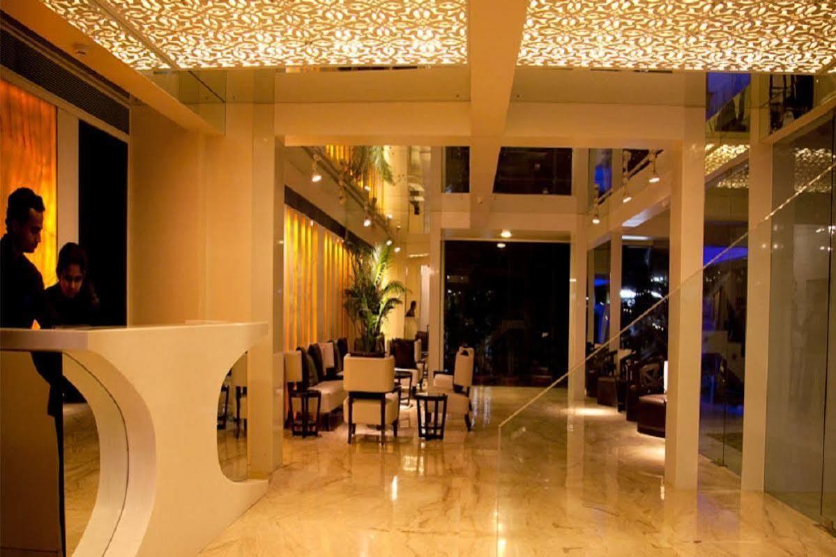 Hotel Hardeo Nagpur Bagian luar foto