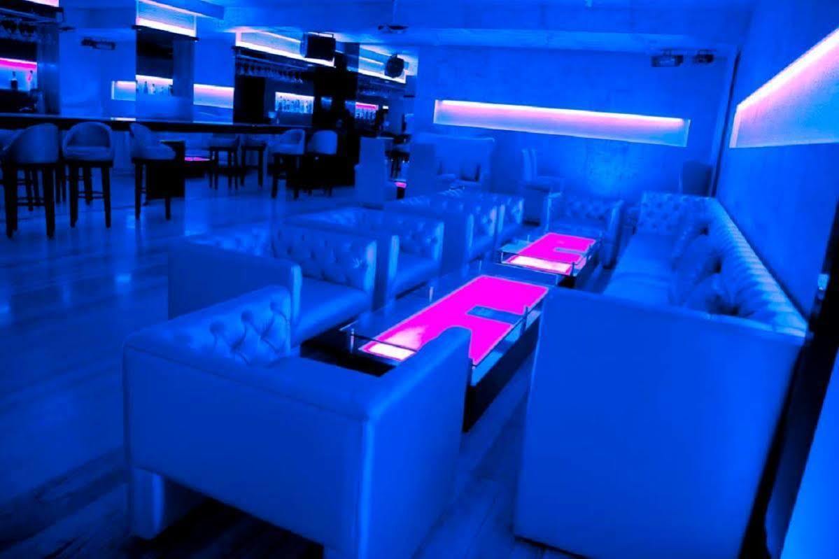 Hotel Hardeo Nagpur Bagian luar foto
